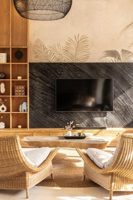 Villa Kanopi Luxurious 3BR Villa with Pool and Quick Beach Access Villa in North Kuta