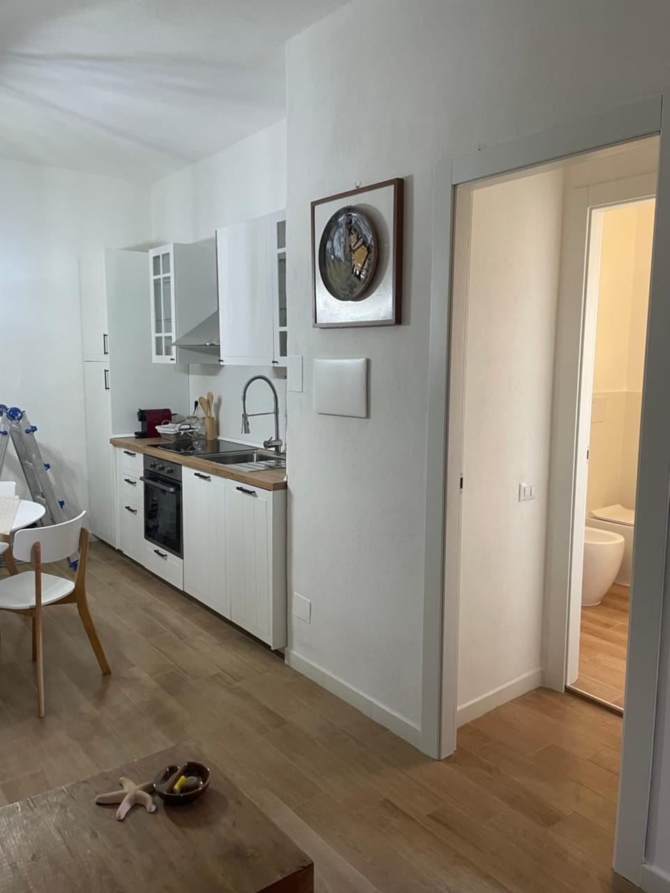 Kitchen or kitchenette, stove