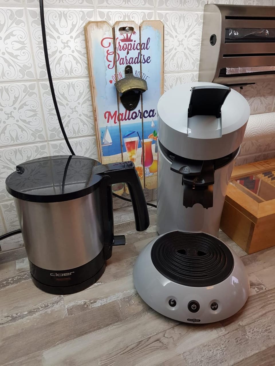 Coffee/tea facilities