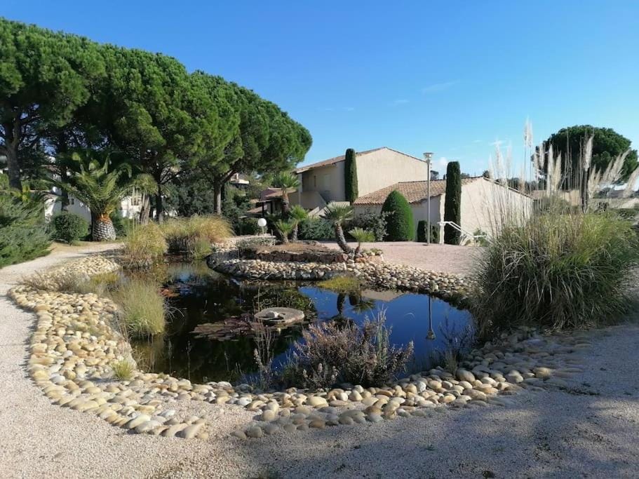 Appartement Mas de la Mer, 5mn plage, piscine Apartment in Roquebrune-sur-Argens