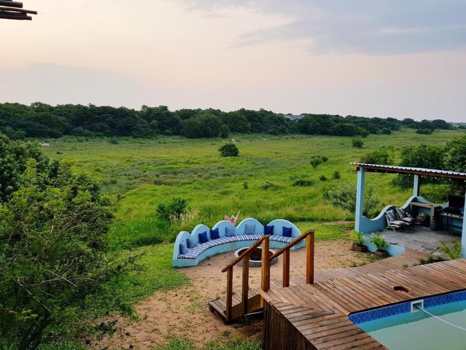 Bush house by the sea, Ponta Malongane House in KwaZulu-Natal