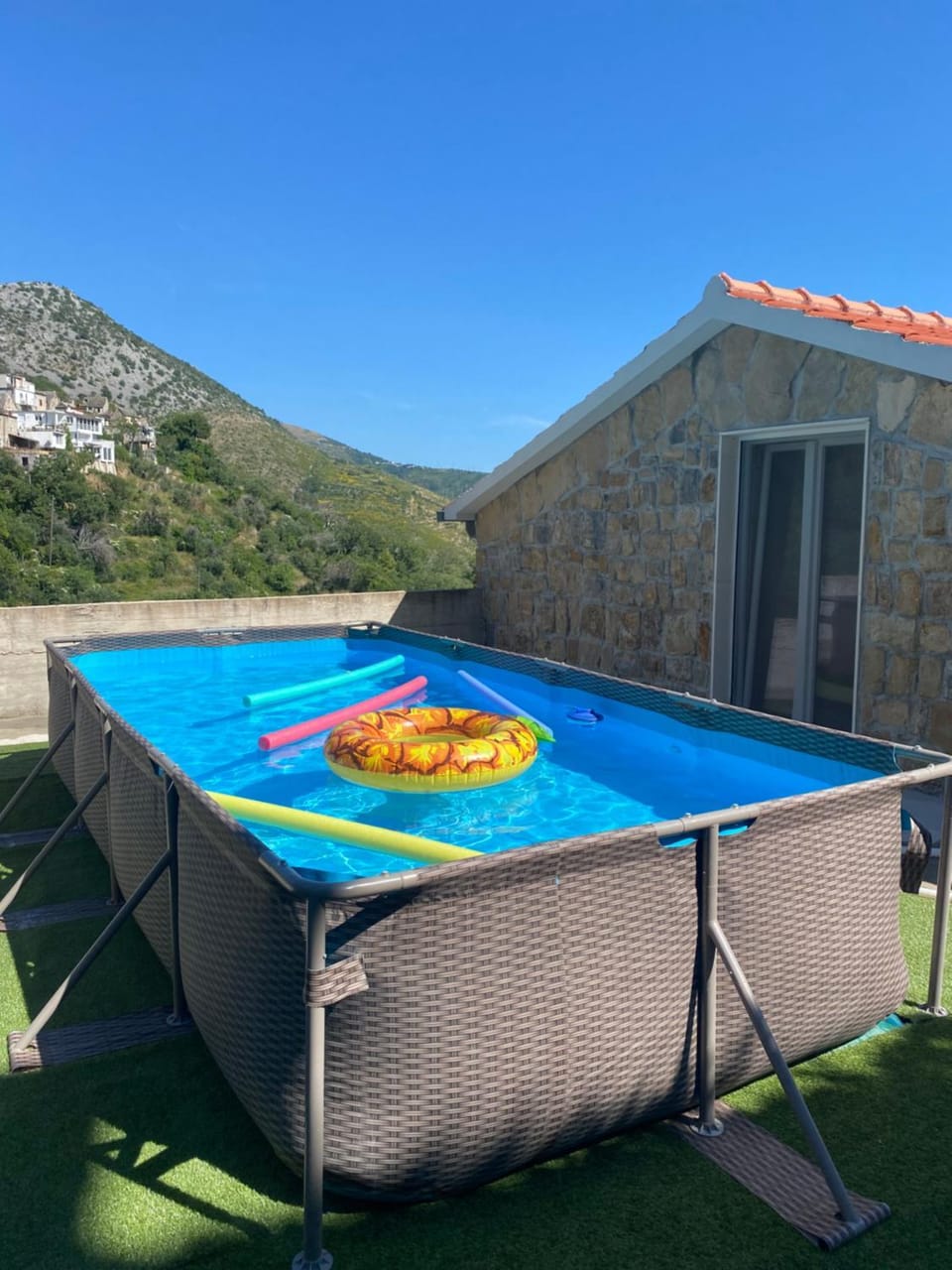 Villa with stunning Mountain Views and Authentic Croatian Stone House near Split and Sea Villa in Split-Dalmatia County
