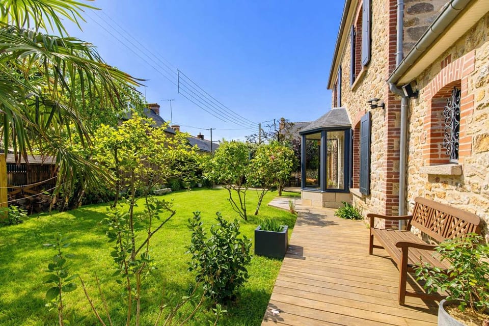 Garden, Garden view