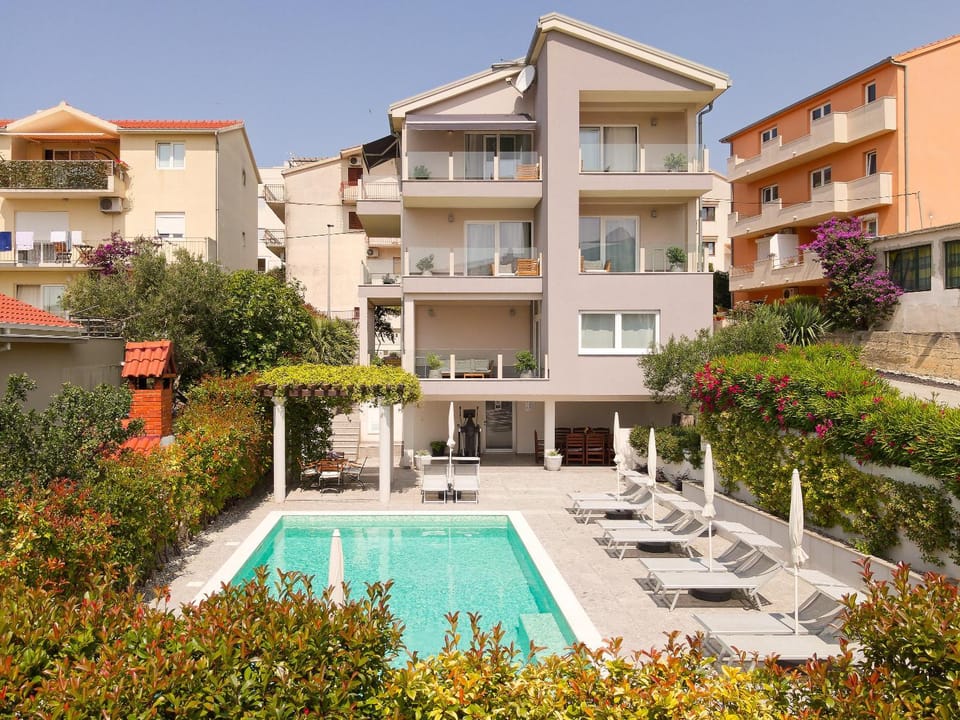 Azalea Apartments Apartment in Podstrana