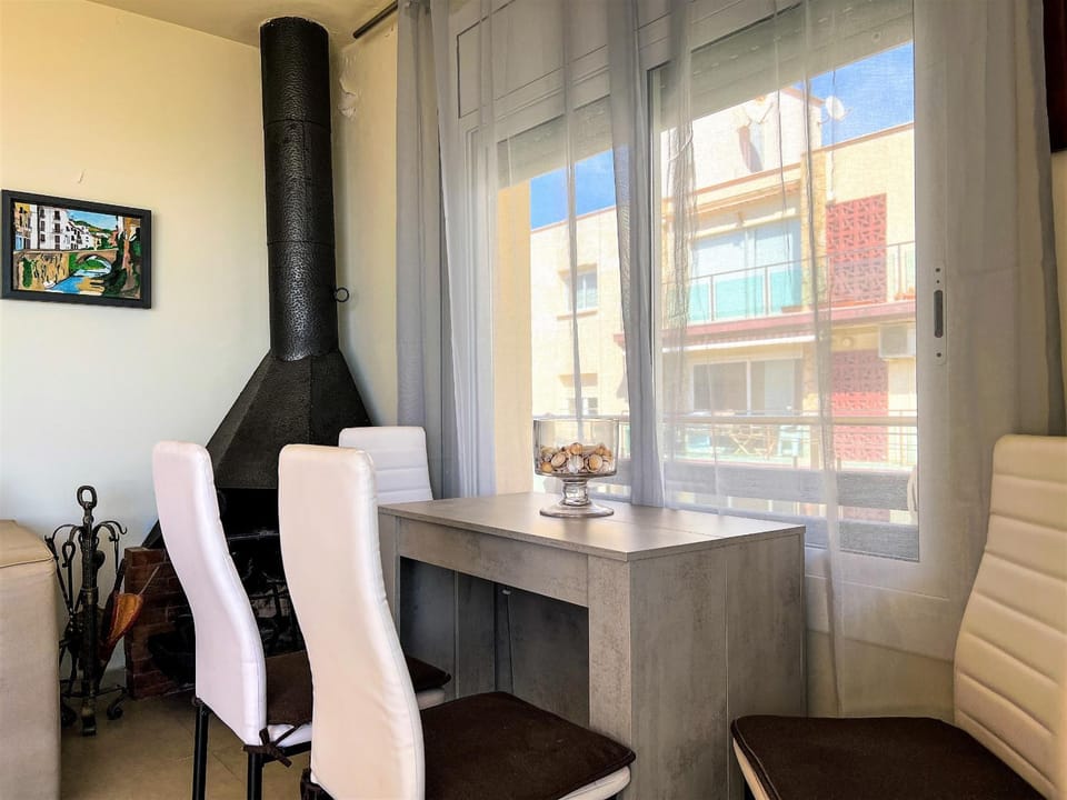 Living room, Dining area, flat iron