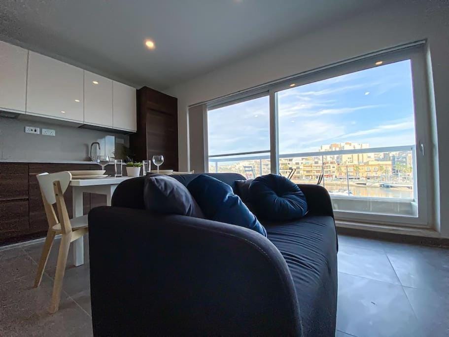 Sea front 3rd floor Apartment in Marsaskala by Solea Apartment in Marsaskala