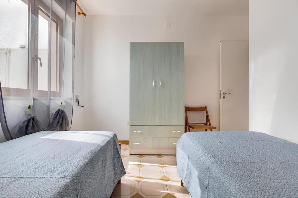 Bed, Photo of the whole room, Bedroom, towels, wardrobe