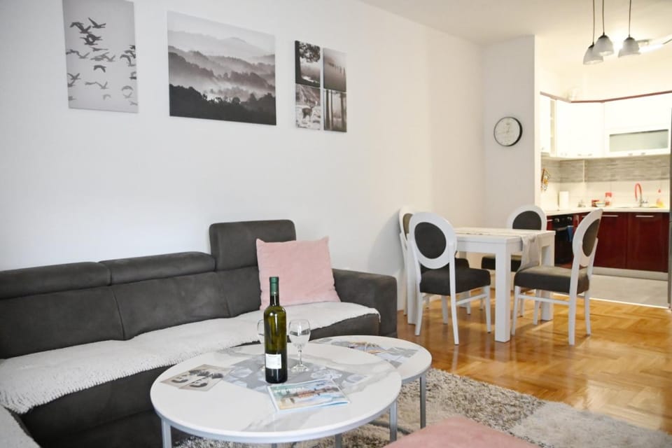 Living room, Drinks
