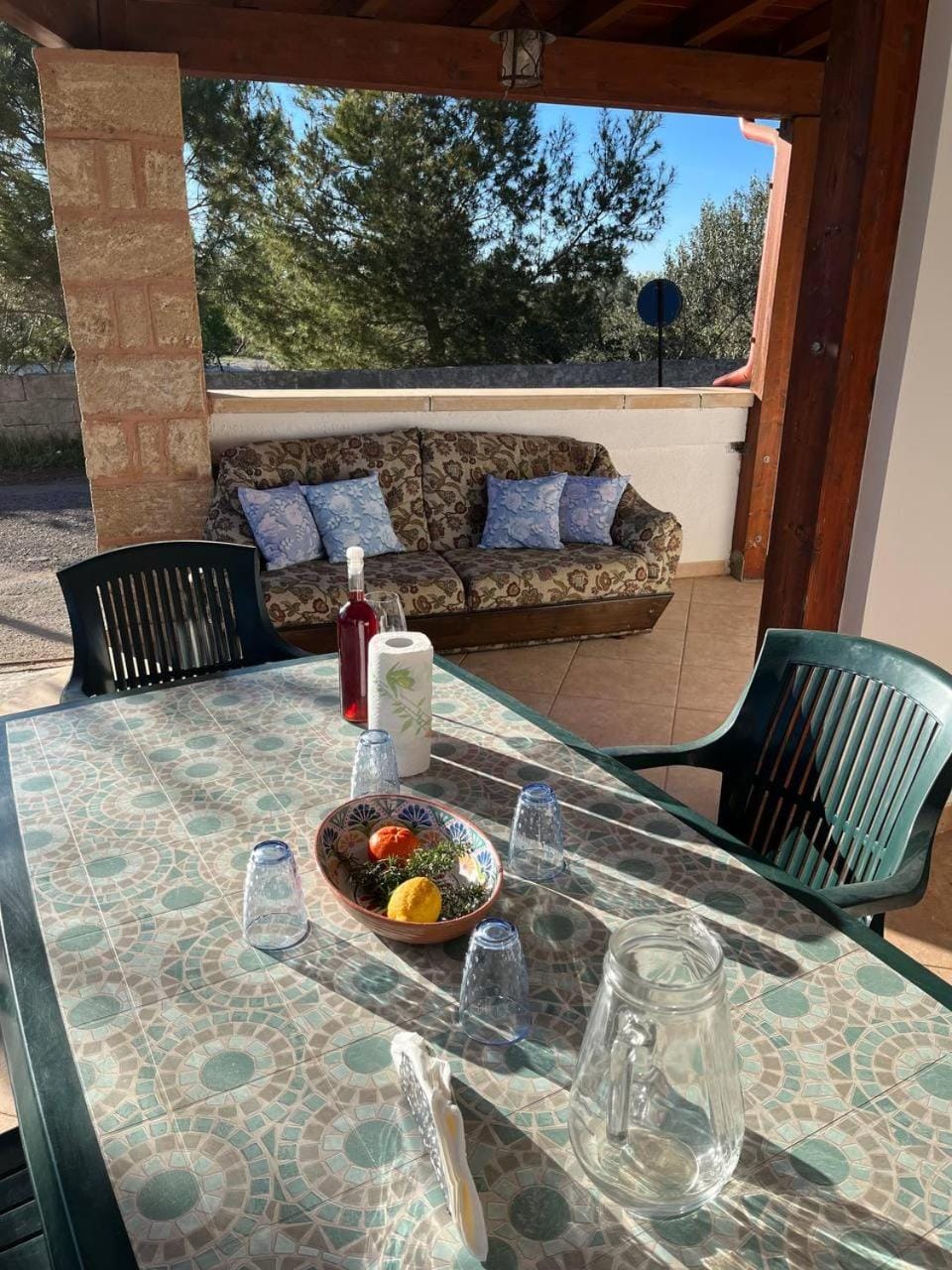 Patio, View (from property/room), Living room, Food