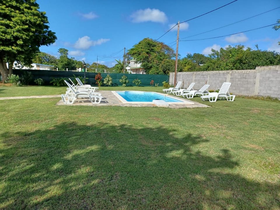 Garden, Swimming pool
