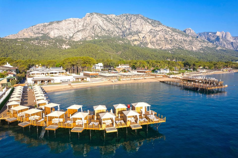 Day, Natural landscape, Beach, On site, Mountain view, Sea view