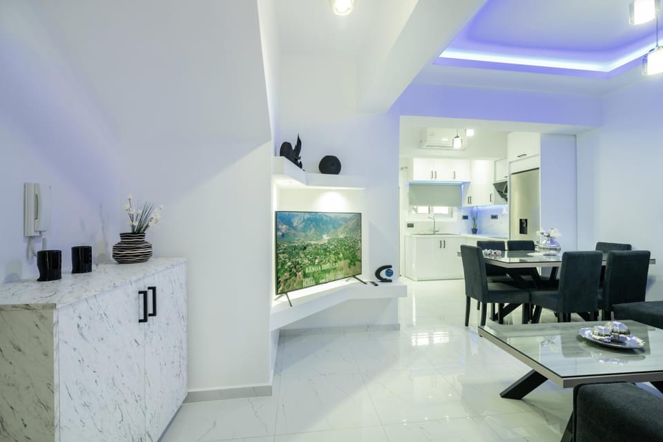 TV and multimedia, Dining area, hair dresser