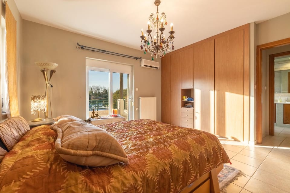 Bed, Photo of the whole room, Bedroom, wardrobe