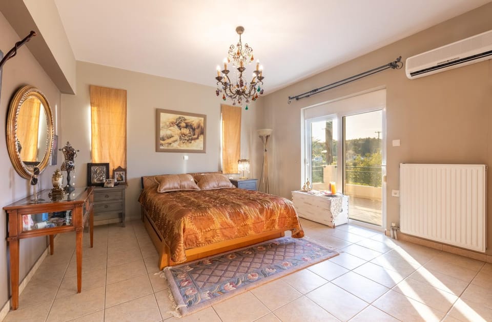 Bed, Photo of the whole room, Bedroom, air conditioner