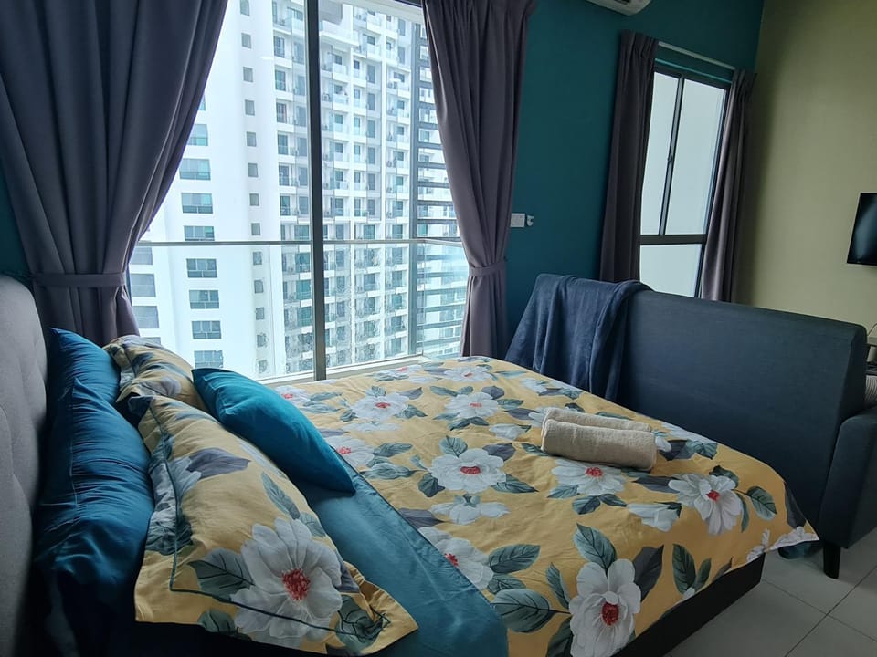 Retreat at Cybersquare Apartment in Selangor, Malaysia