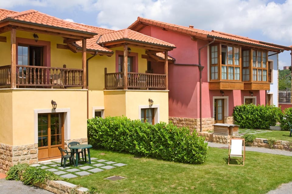 Facade/entrance, Off site, Other