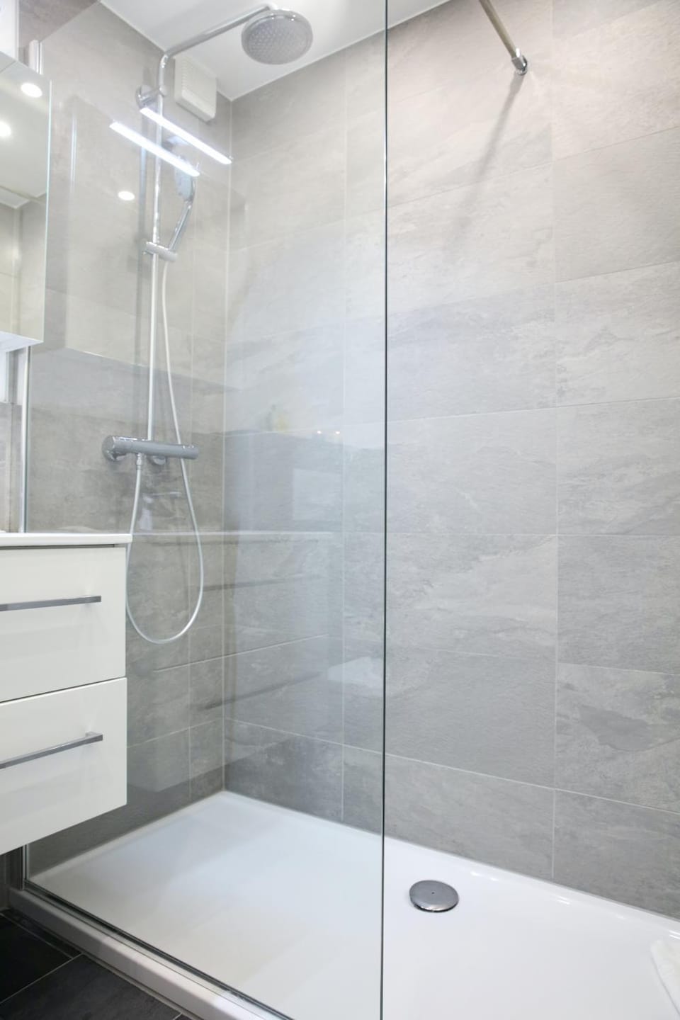 Shower, Bathroom