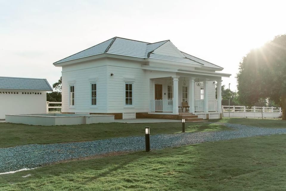 Property building, Natural landscape, Garden, Garden