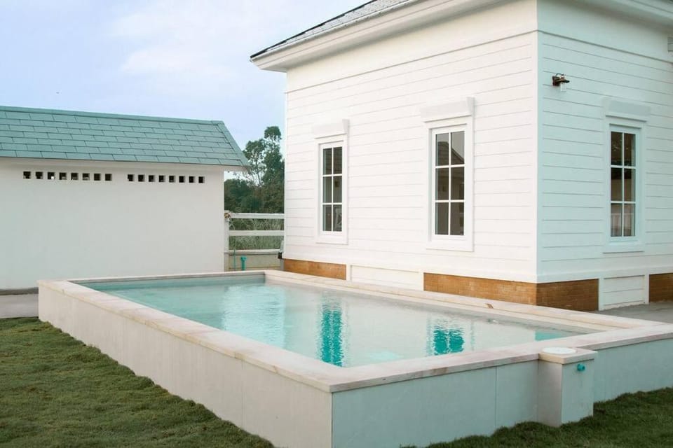 Pool view, Swimming pool