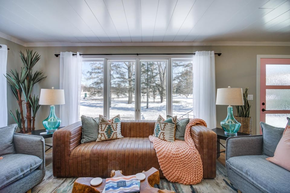 Home Rental on Detroit Lake: Dock, Game Room! House in Detroit Lakes