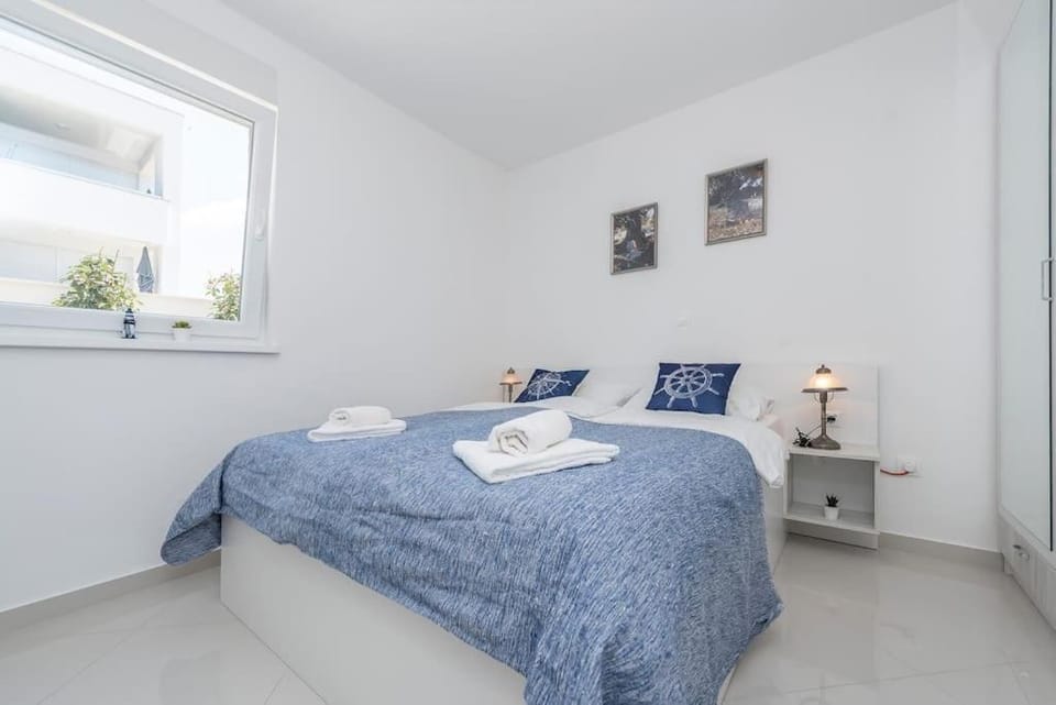 Dino, modern & luxury ap. with a pool for 6 Apartment in Novalja