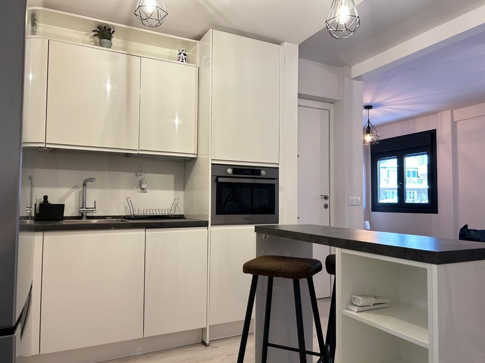 Kitchen or kitchenette, minibar, pet friendly, stove, toaster