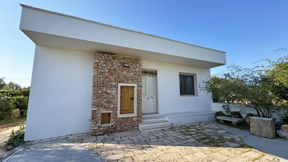 Villetta Capilungo by Salento Affitti House in Apulia