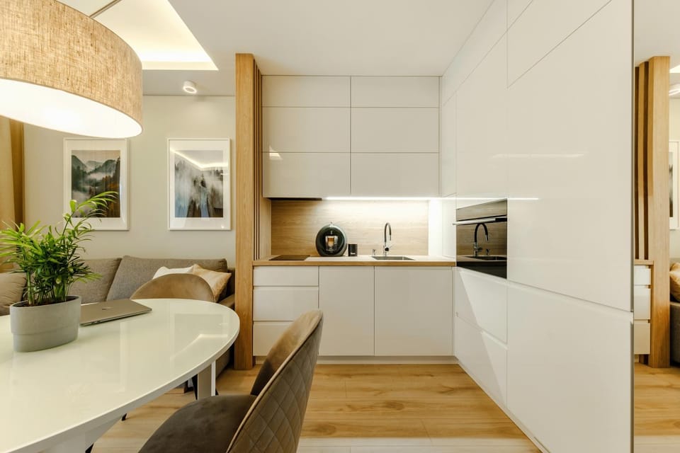Coffee/tea facilities, Kitchen or kitchenette, Dining area, minibar, pet friendly, stove