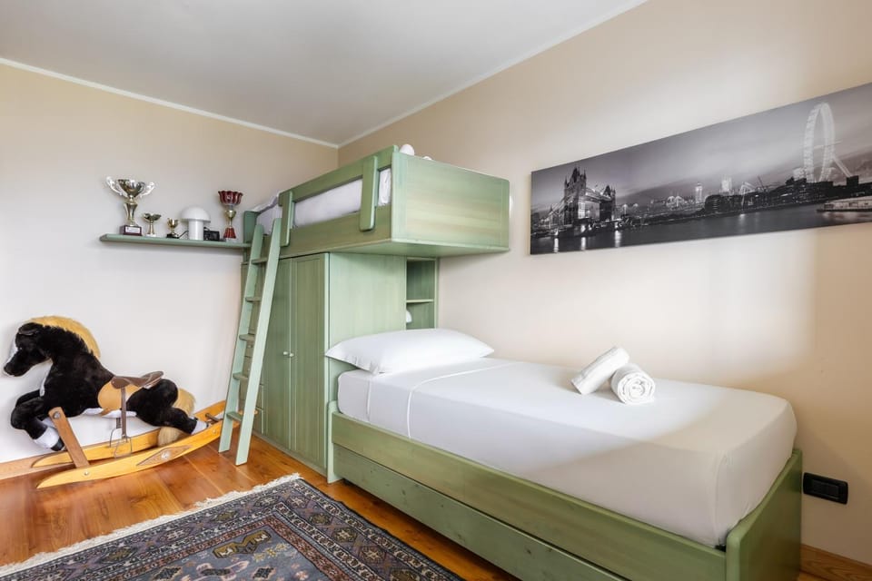 Hostdomus - Rooftop Deluxe Suite Apartment in Sestriere