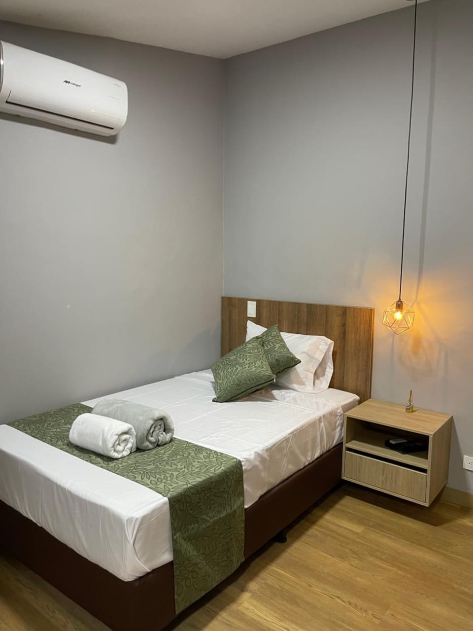 Bed, Bedroom, air conditioner
