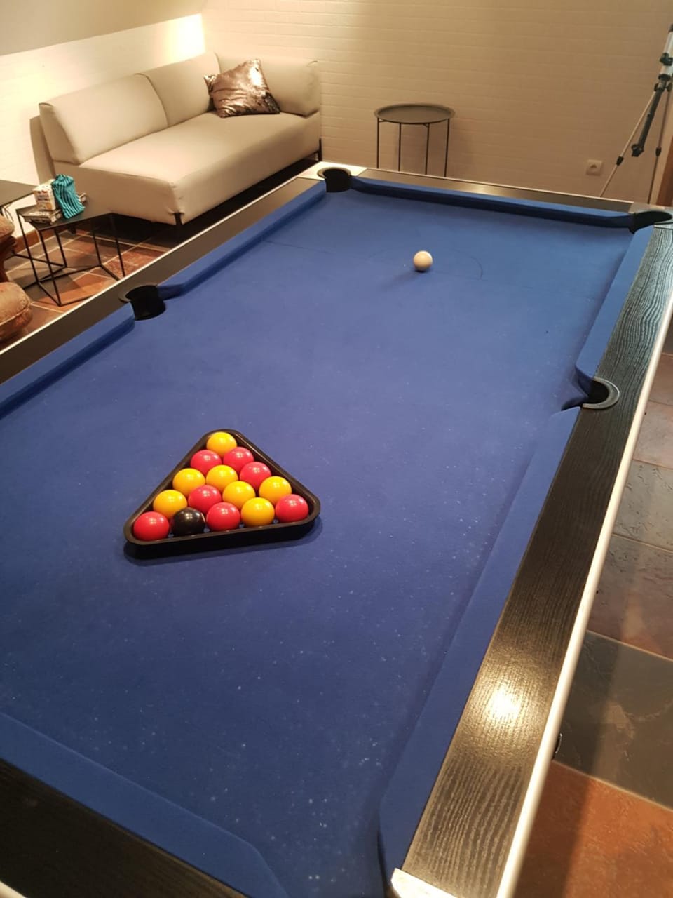 Billiard, Game Room