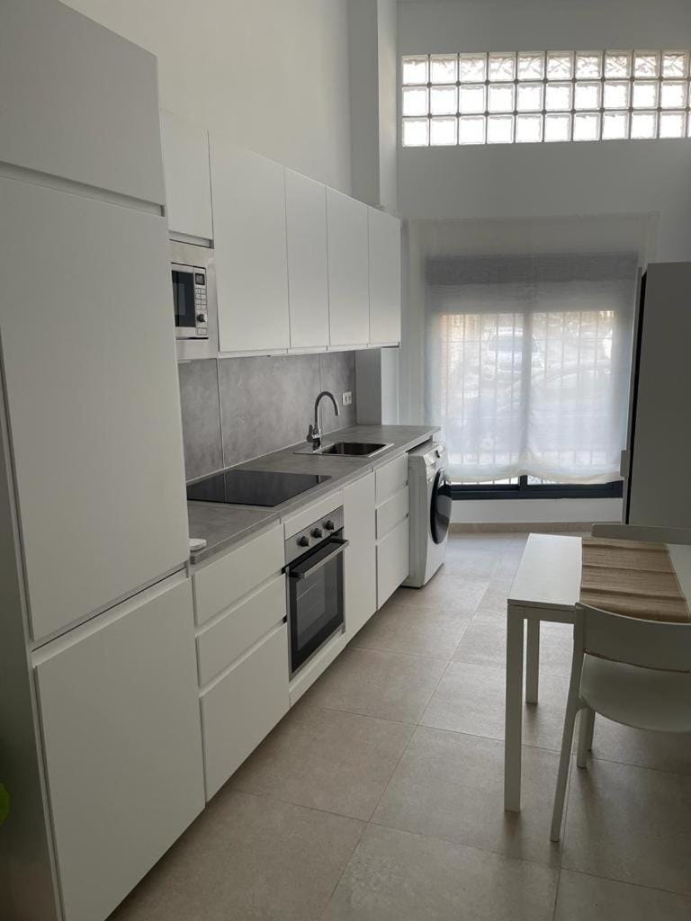 Kitchen or kitchenette, Dining area, dishwasher, minibar, pet friendly, stove, toaster