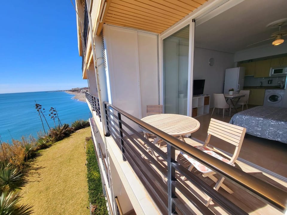 Day, Balcony/Terrace, Dining area, Beach, Sea view