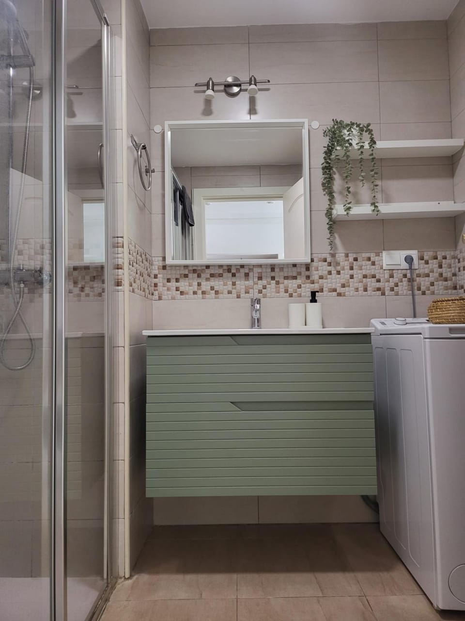 Shower, Bathroom