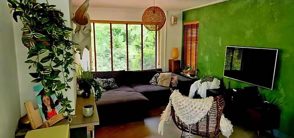 People, Living room