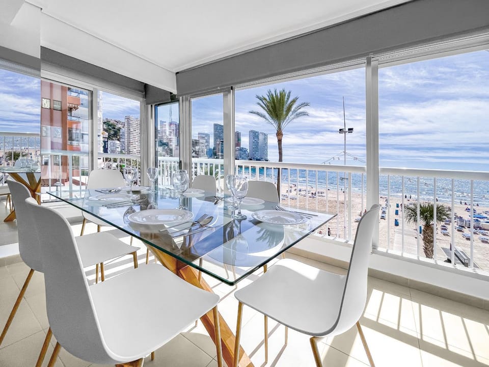 Sun Sand and Luxury Seafront Apartment Veracruz Levante Apartment in Benidorm