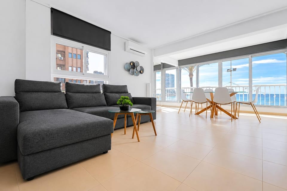 Sun Sand and Luxury Seafront Apartment Veracruz Levante Apartment in Benidorm