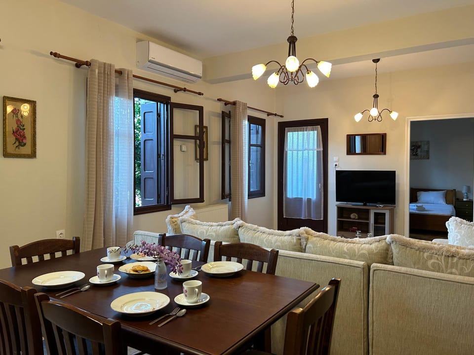 Living room, kitchen
