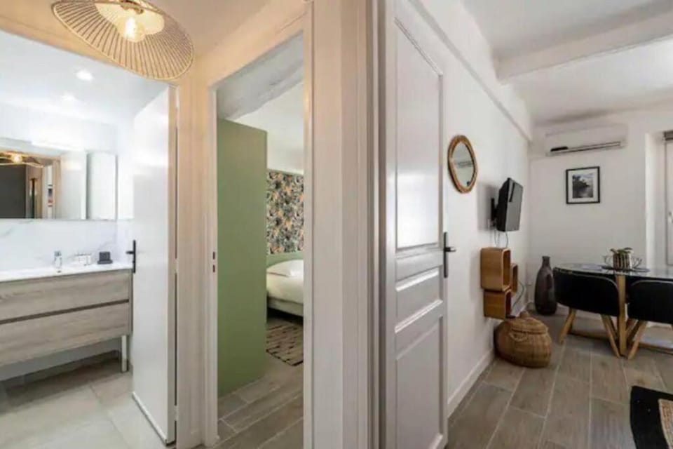 New loft 1 bedroom flat cannes croisette Palais des festivals Apartment in Cannes