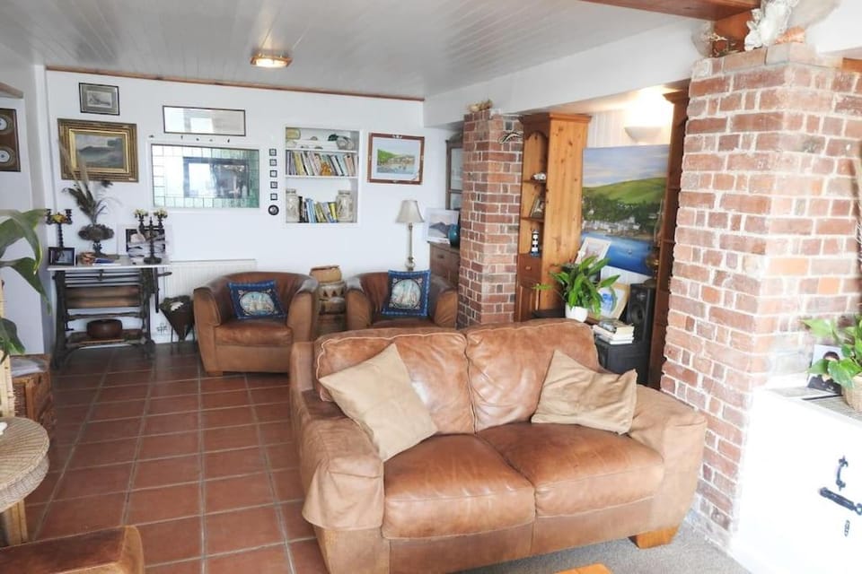 The Old Admiralty Boathouse - at Cawsand Beach House in Cawsand