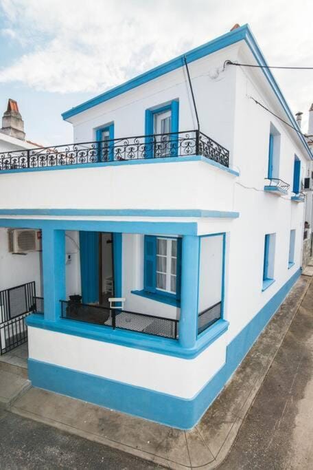 Property building, Balcony/Terrace