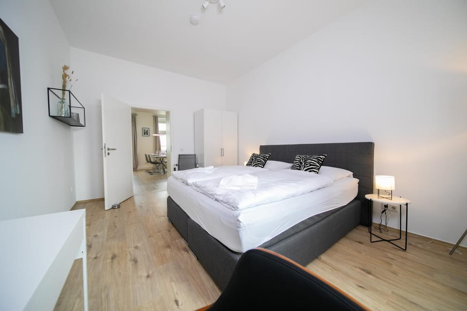 Bed, Bedroom, towels, wardrobe