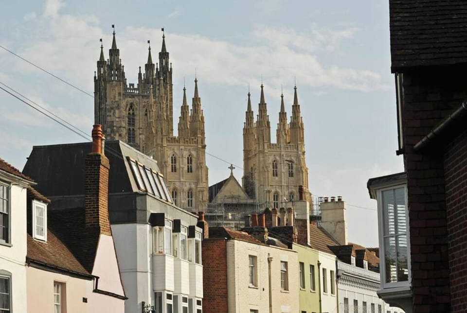 No. 3 Bligh's Yard Apartment in Canterbury