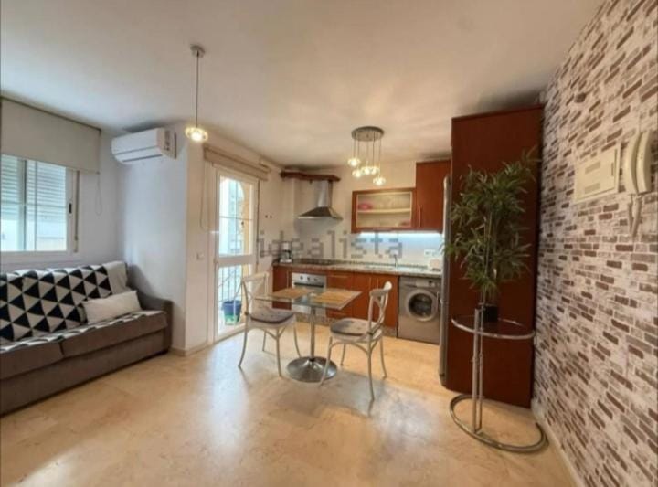 Precioso apartamento a 50 metros de la playa Apartment in Rincón de la Victoria