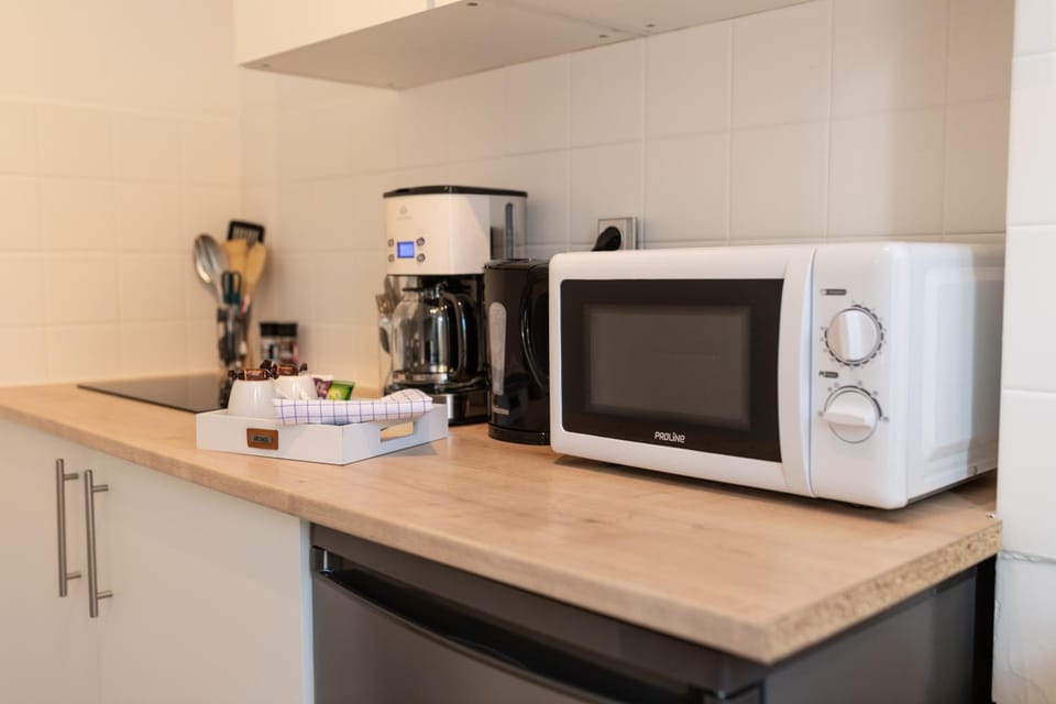 Coffee/tea facilities, minibar