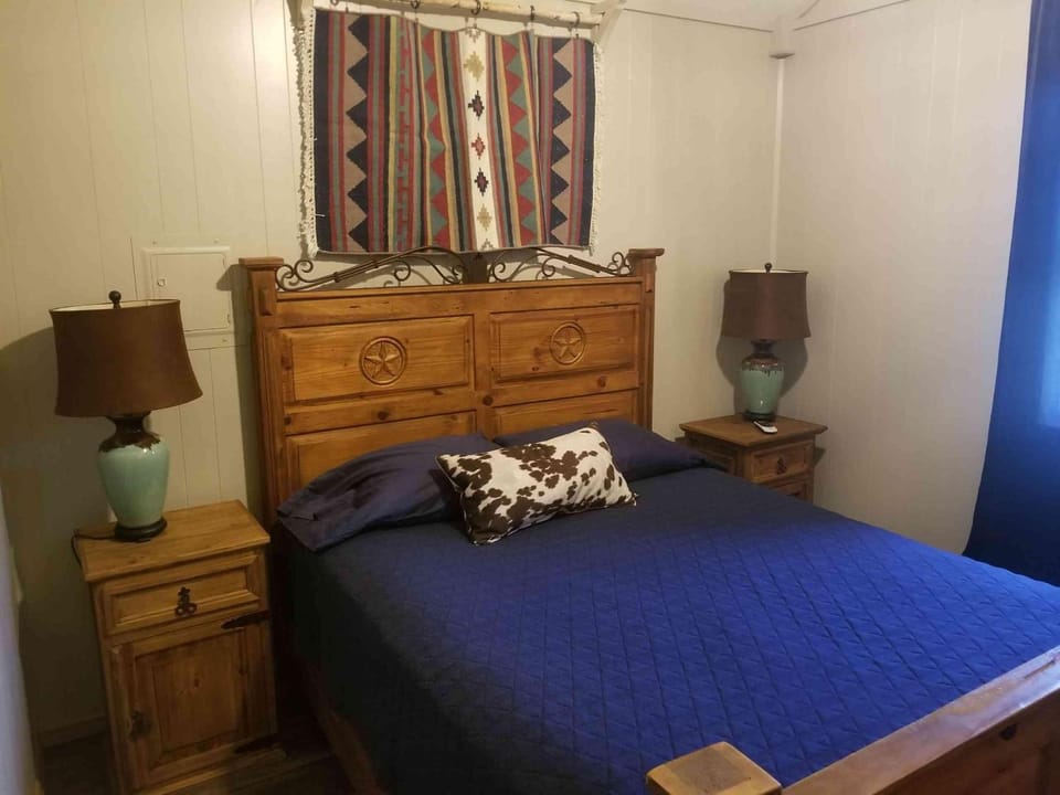 Lakefront Cabin - South of the Border - 13 Cabin in Lake Texoma