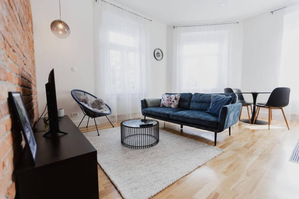 TV and multimedia, Balcony/Terrace, Living room, Seating area, Dining area, air conditioner