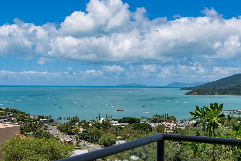 Day, Natural landscape, Mountain view, Sea view