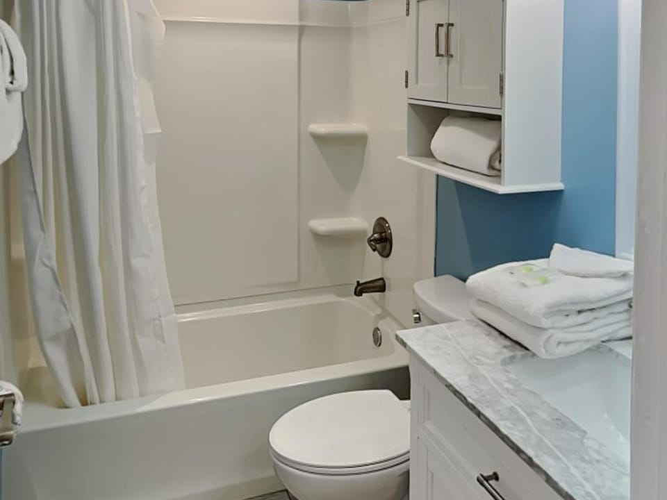 Toilet, Bathroom, Bath, towels