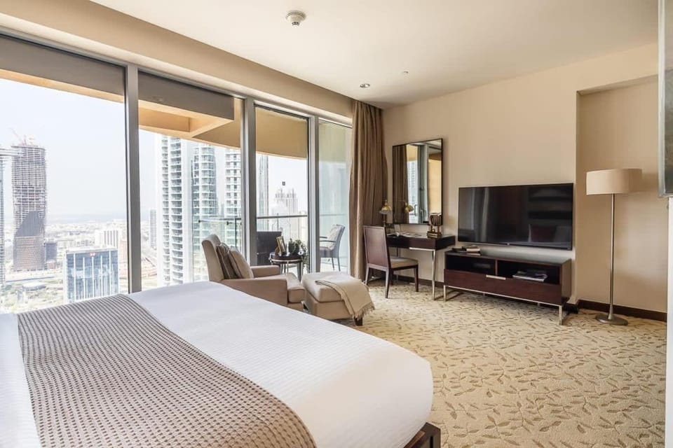 Frank Porter - Emaar Residences Fashion Avenue Apartment in Dubai